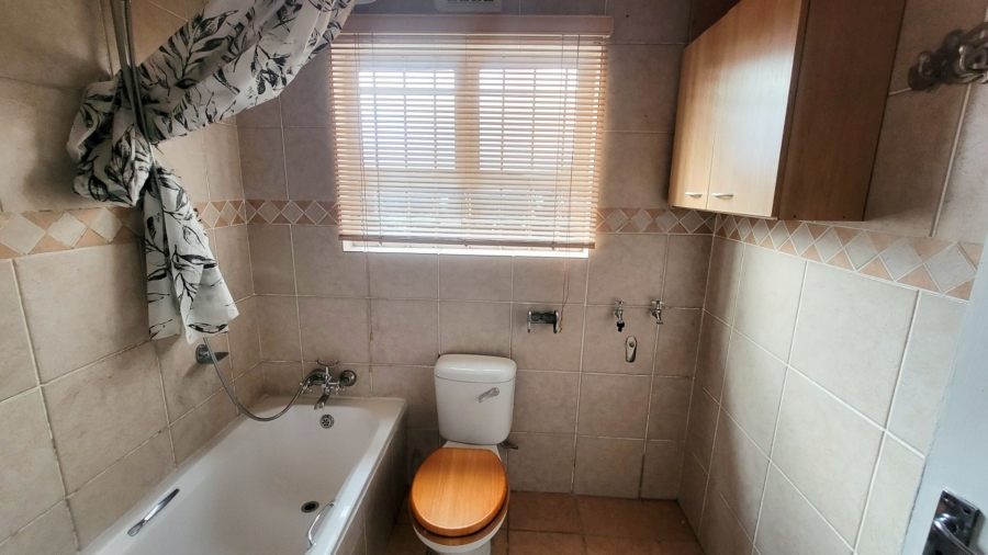 To Let 3 Bedroom Property for Rent in Bay View Western Cape